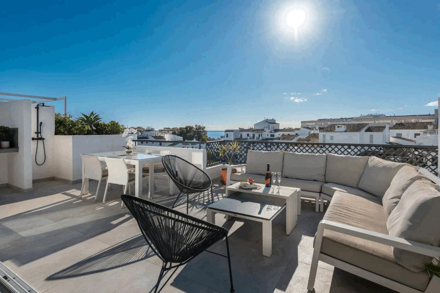 Fantastic Duplex Penthouse Apartment *